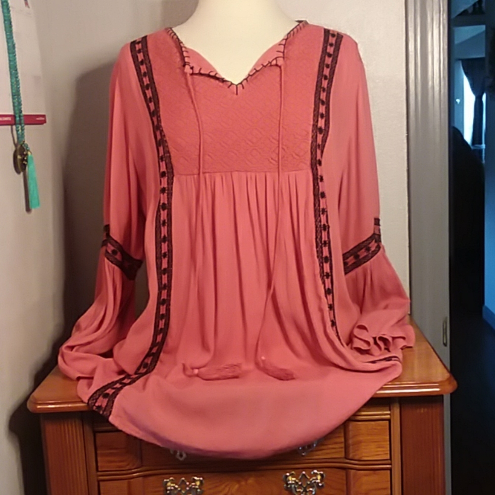 Indigo Thread Co Coral & Black Peasant  Top